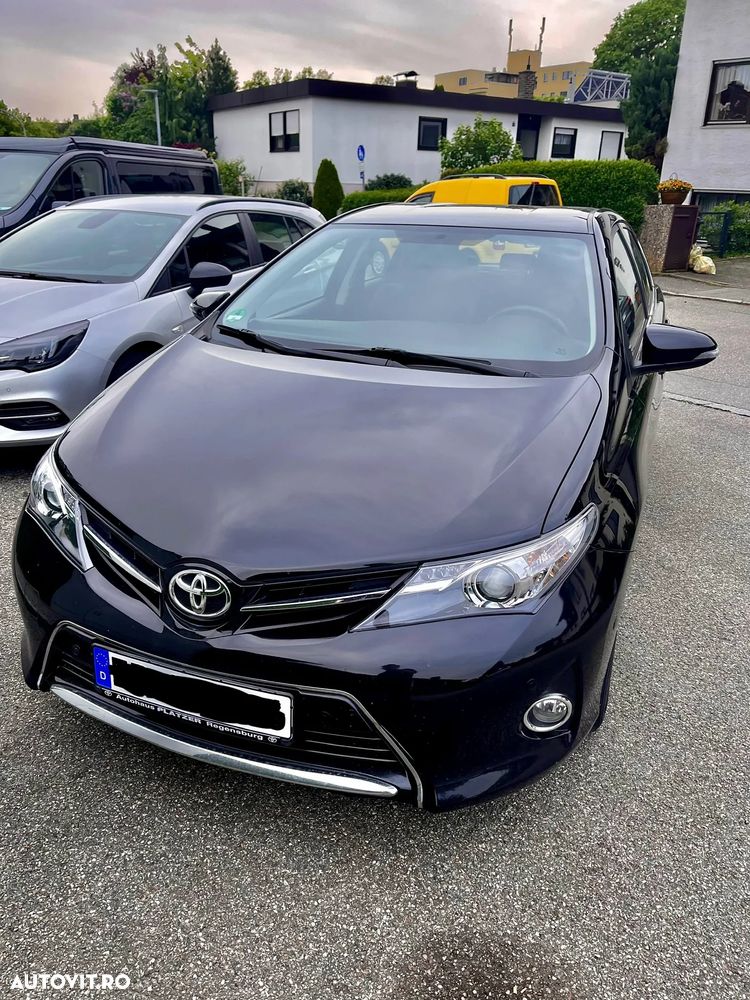 Toyota Auris 1.6 Valvematic START Edition - 1