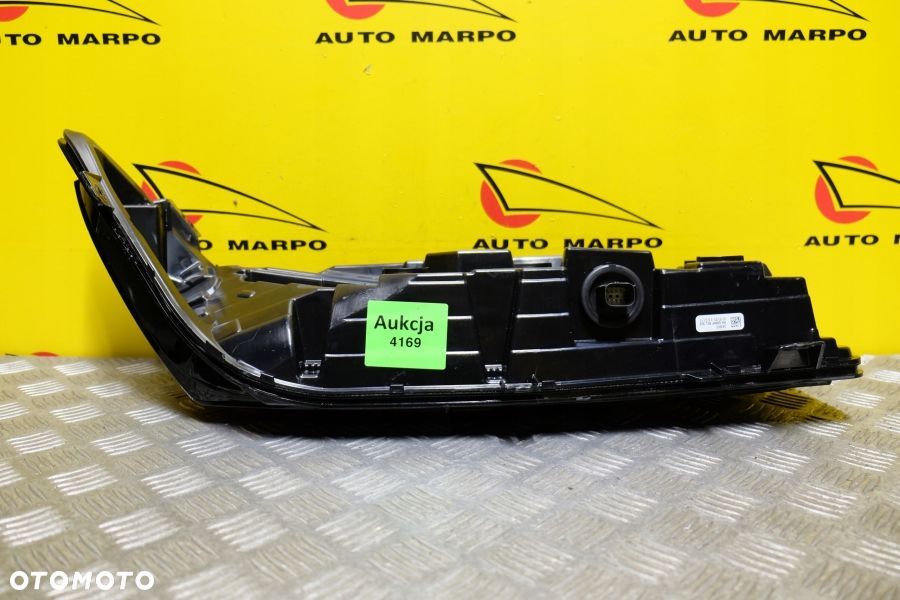 CHEVROLET CORVETTE C8 2019- LAMPA TYŁ PRAWA TYLNA LED USA - 9