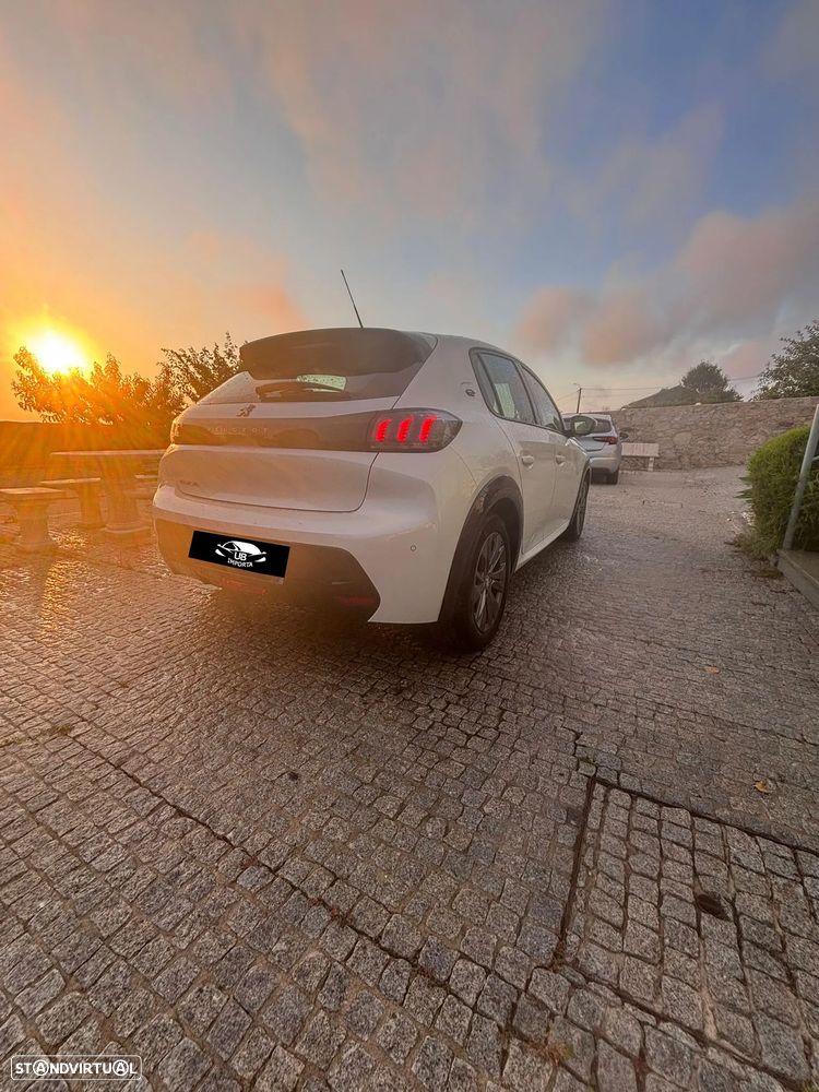 Peugeot e-208 Allure Pack - 4