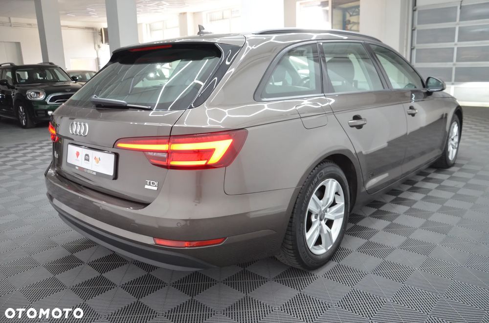 Audi A4 Avant 35 TDI S tronic - 7