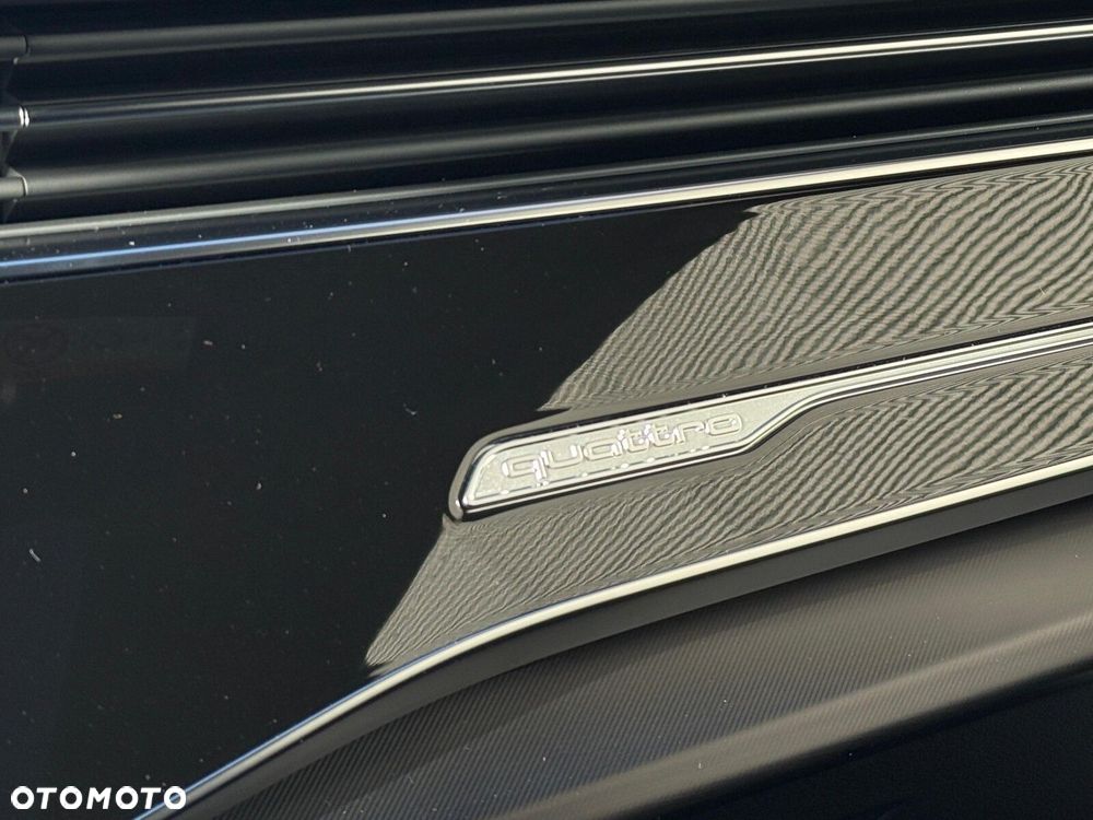 Audi RS Q8 TFSI Quattro Tiptronic Performance - 25