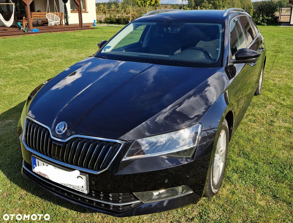 Skoda Superb 2.0 TDI Ambition - 1