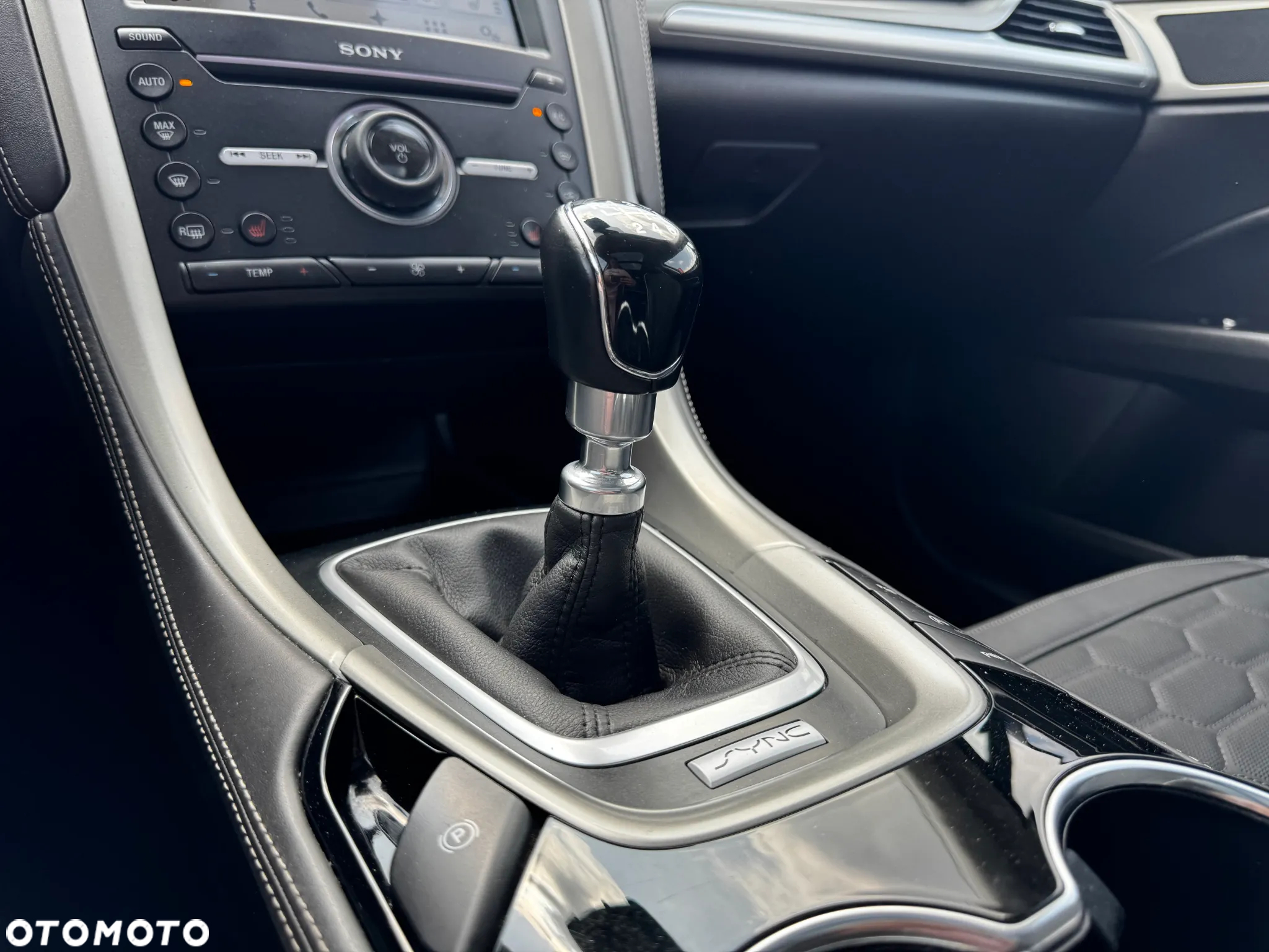 Ford Mondeo Turnier 2.0 TDCi Start-Stopp Vignale - 29