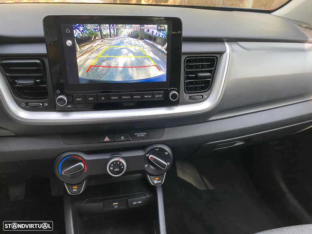 Kia Stonic 1.2 MPi Dynamic - 18