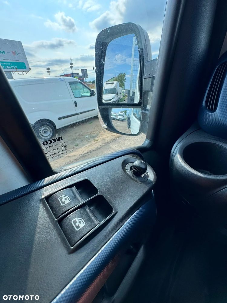 Iveco Daily 35C14 / Wywrotka 3-strony / Automat /Klima / Ocynk (660) - 17
