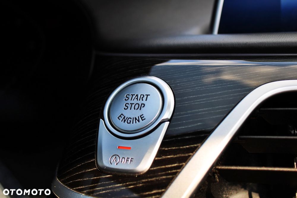 BMW Seria 7 750d xDrive - 30