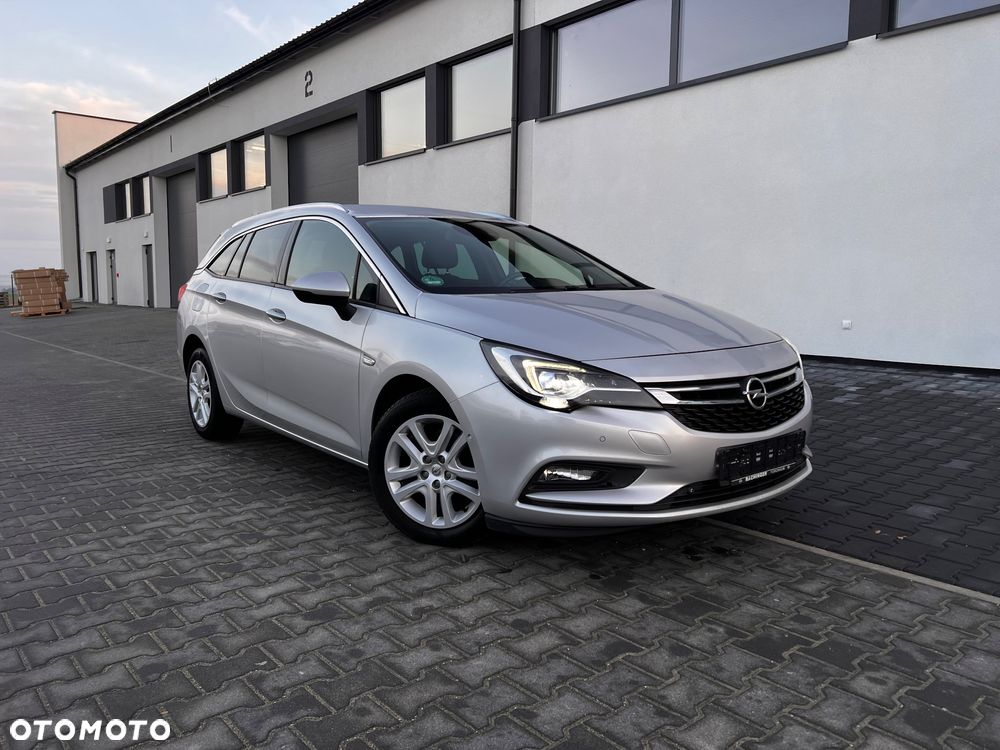 Opel Astra 1.6 CDTI Elite S&S - 10