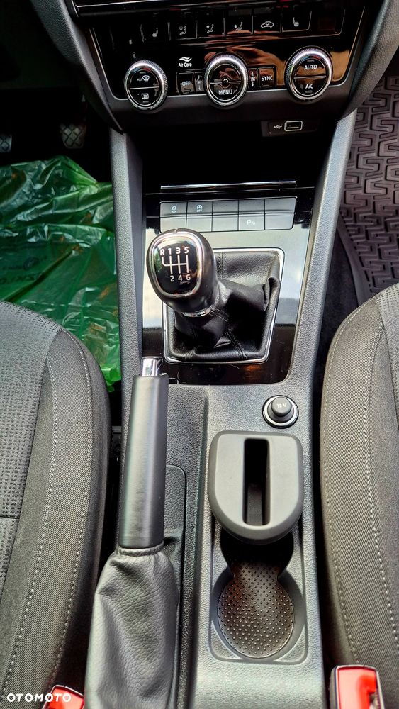 Skoda Octavia 1.5 TSI ACT Style - 17