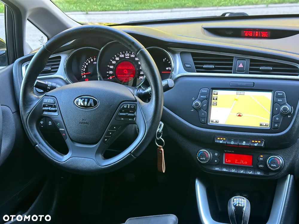 Kia Ceed 1.6 GDI Platinum Edition - 24