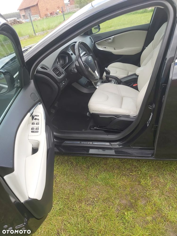 Volvo V40 D2 Summum - 18