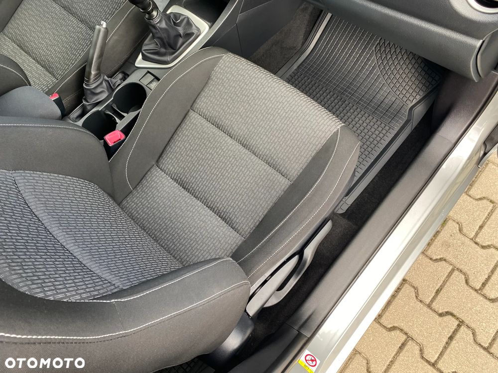 Toyota Auris 2.0 D-4D Executive - 38