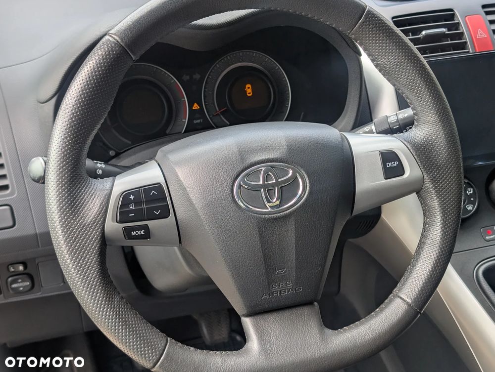 Toyota Auris 1.33 VVT-i Premium - 26