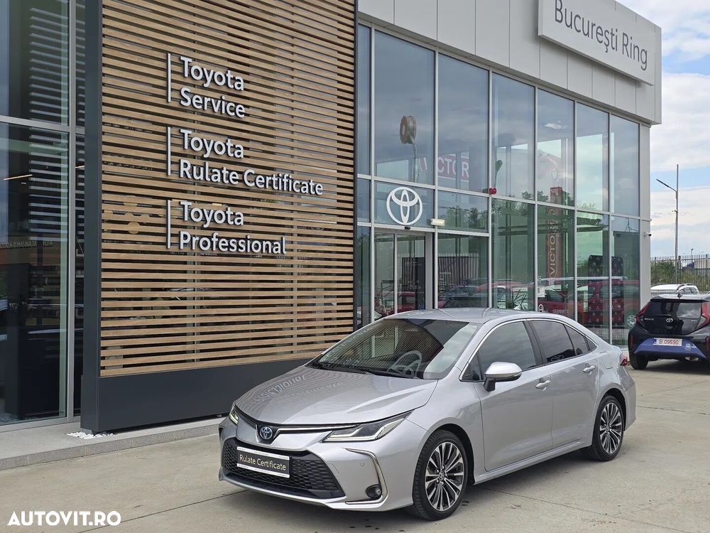 Toyota Corolla - 2