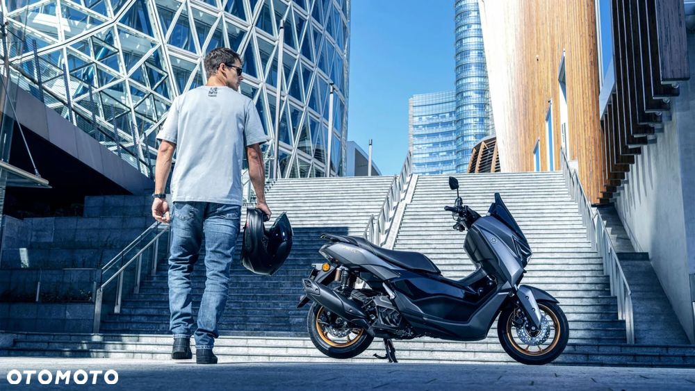 Yamaha NMAX - 7