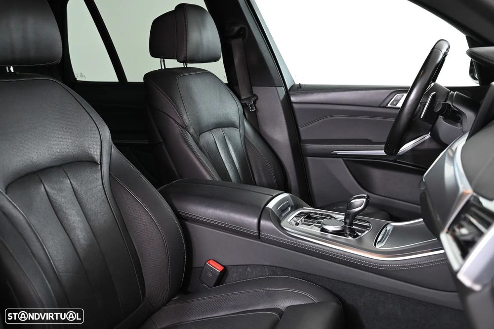 BMW X5 30 d xDrive Pack M - 23
