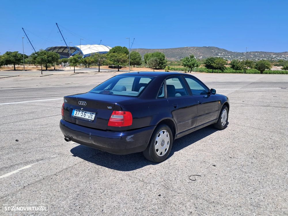 Audi A4 1.6 Plus - 7