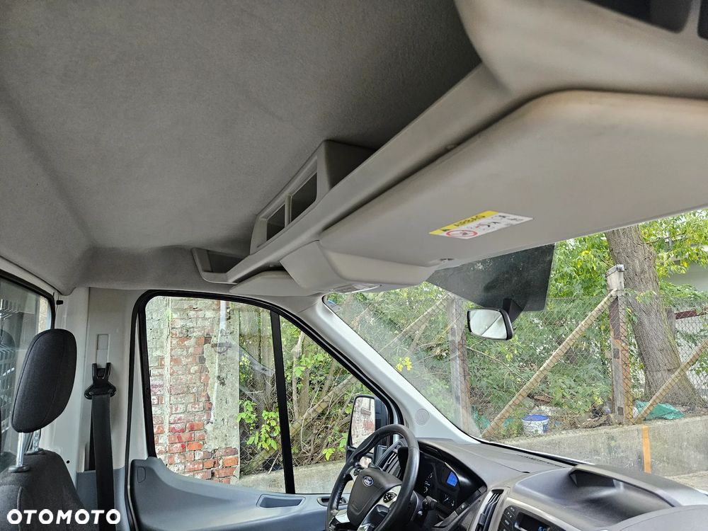 Ford transit - 22