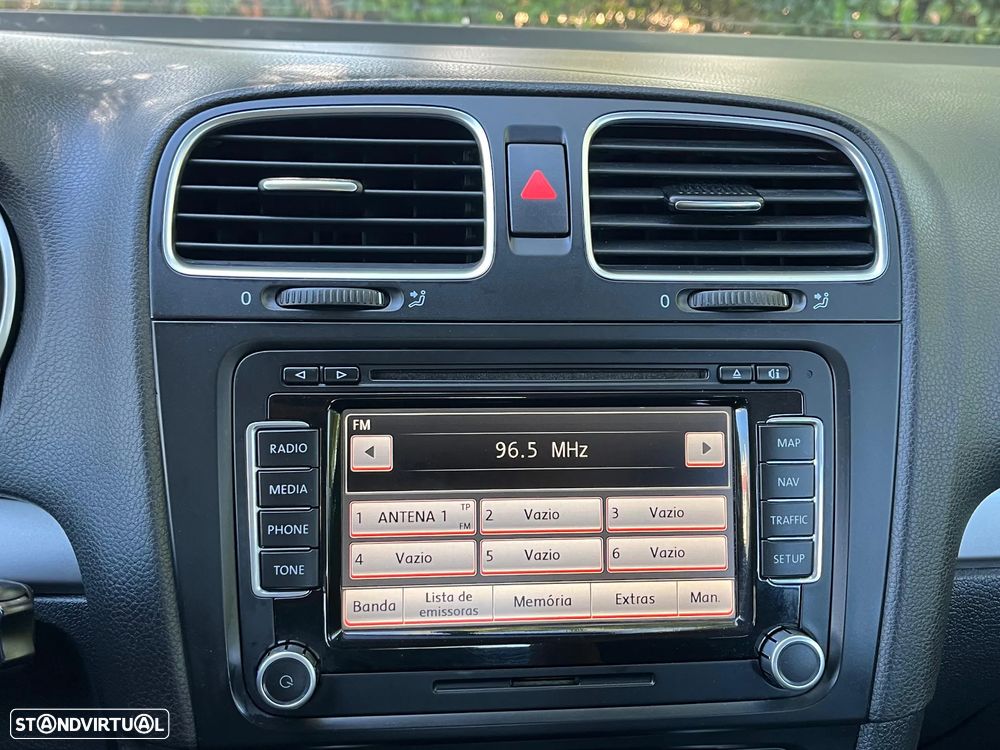 VW Golf 1.6 TDi DPF Style - 21