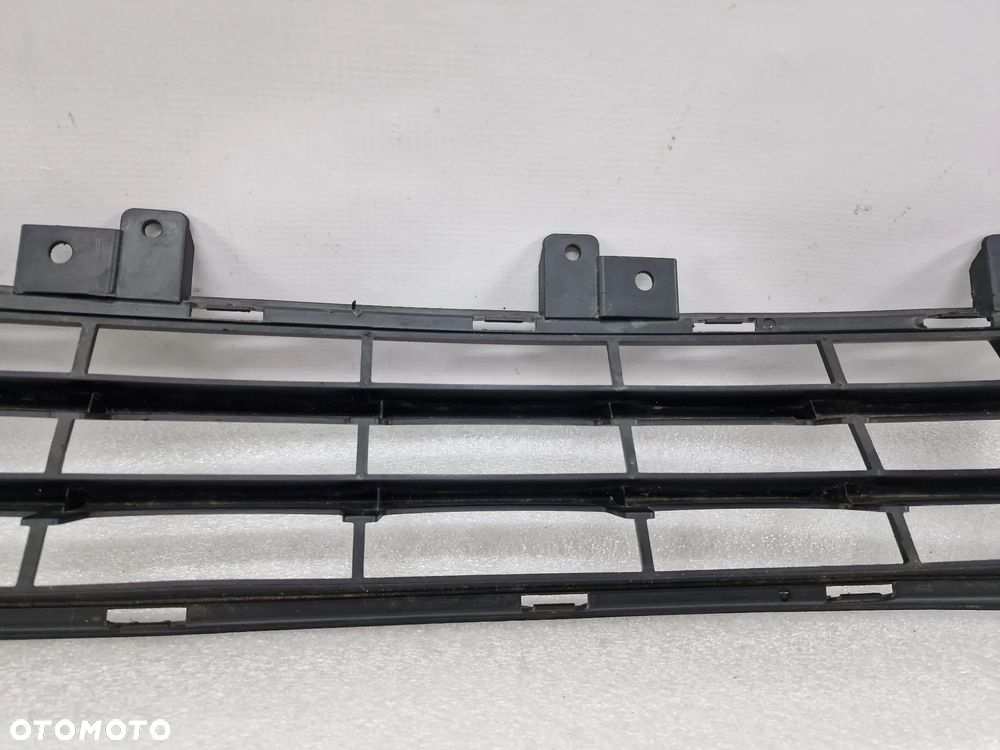 OPEL ASTRA K V LIFT 18- KRATKA ŚRODKOWA ZDERZAKA PRZEDNIEGO PRZÓD , NR 39130495 , NR AUKCJI KR370 - 9