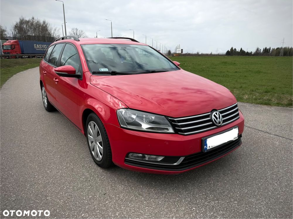 Volkswagen Passat 1.6 TDI DPF BlueMot Trendline - 1