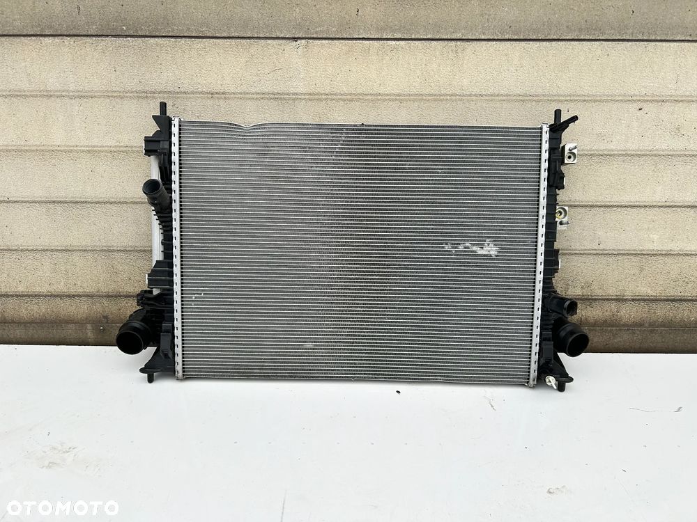 FORD FOCUS MK4 KUGA CHŁODNICA WODY KLIMATYZACJI JX618005 JX6119710 - 2