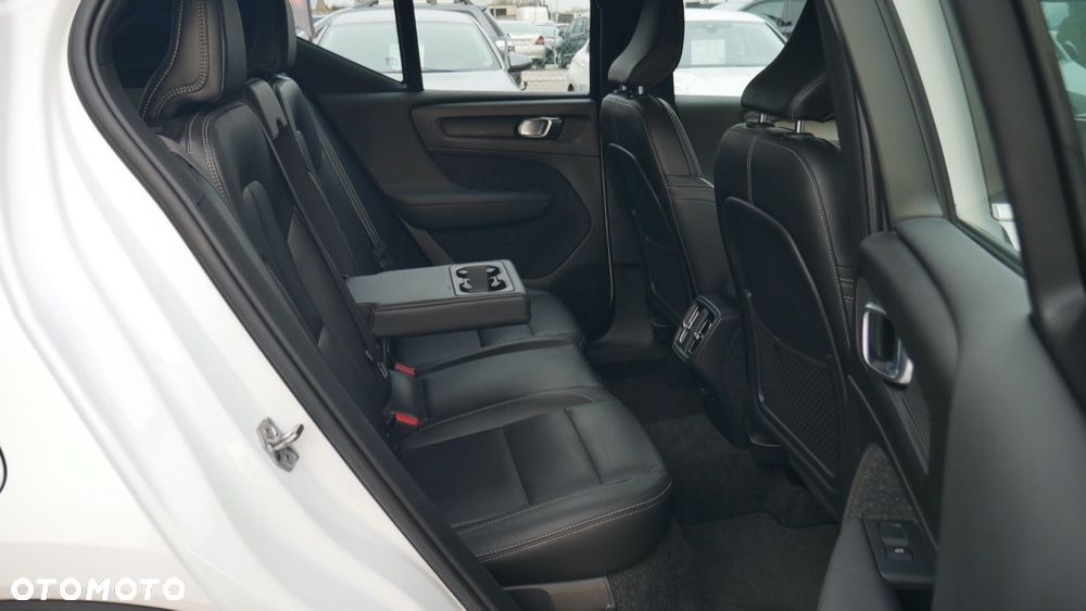 Volvo XC 40 - 20