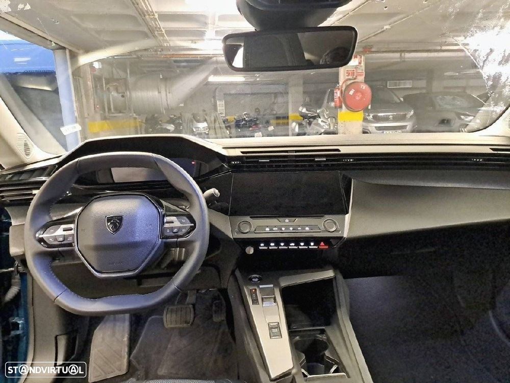 Peugeot 408 1.2 Hybrid Allure e-DCS6 - 7