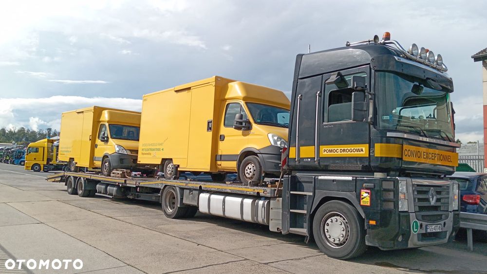 Renault MAGNUM - 4