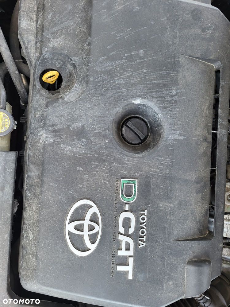 Silnik toyota avensis  rav 4  2.2 d Cat przebieg 220tys  kompletny  08r - 1