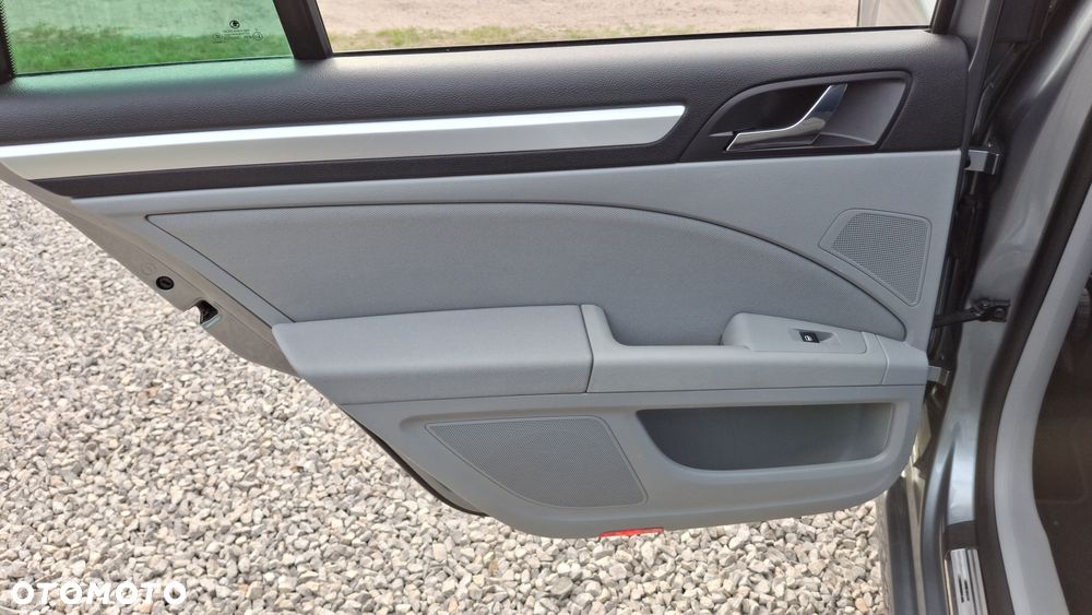 Skoda Superb 2.0 TDI PD Ambition - 32