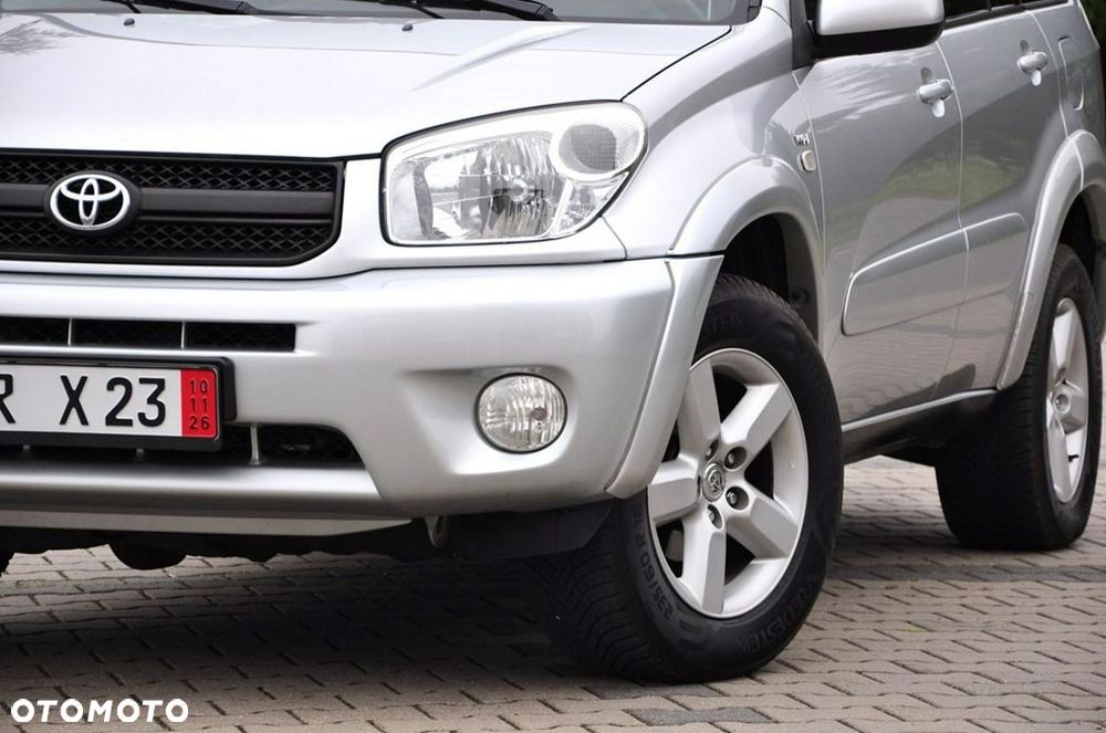 Toyota RAV4 2.0 VVT-i 4x4 - 7