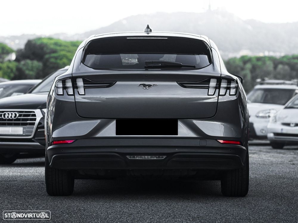Ford Mustang Mach-E 75.7 kWh Base - 5