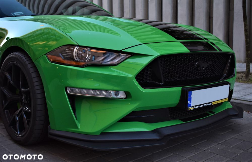 Ford Mustang - 4