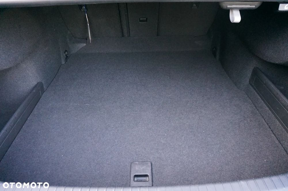 Volkswagen Passat 2.0 TDI BMT Comfortline - 13