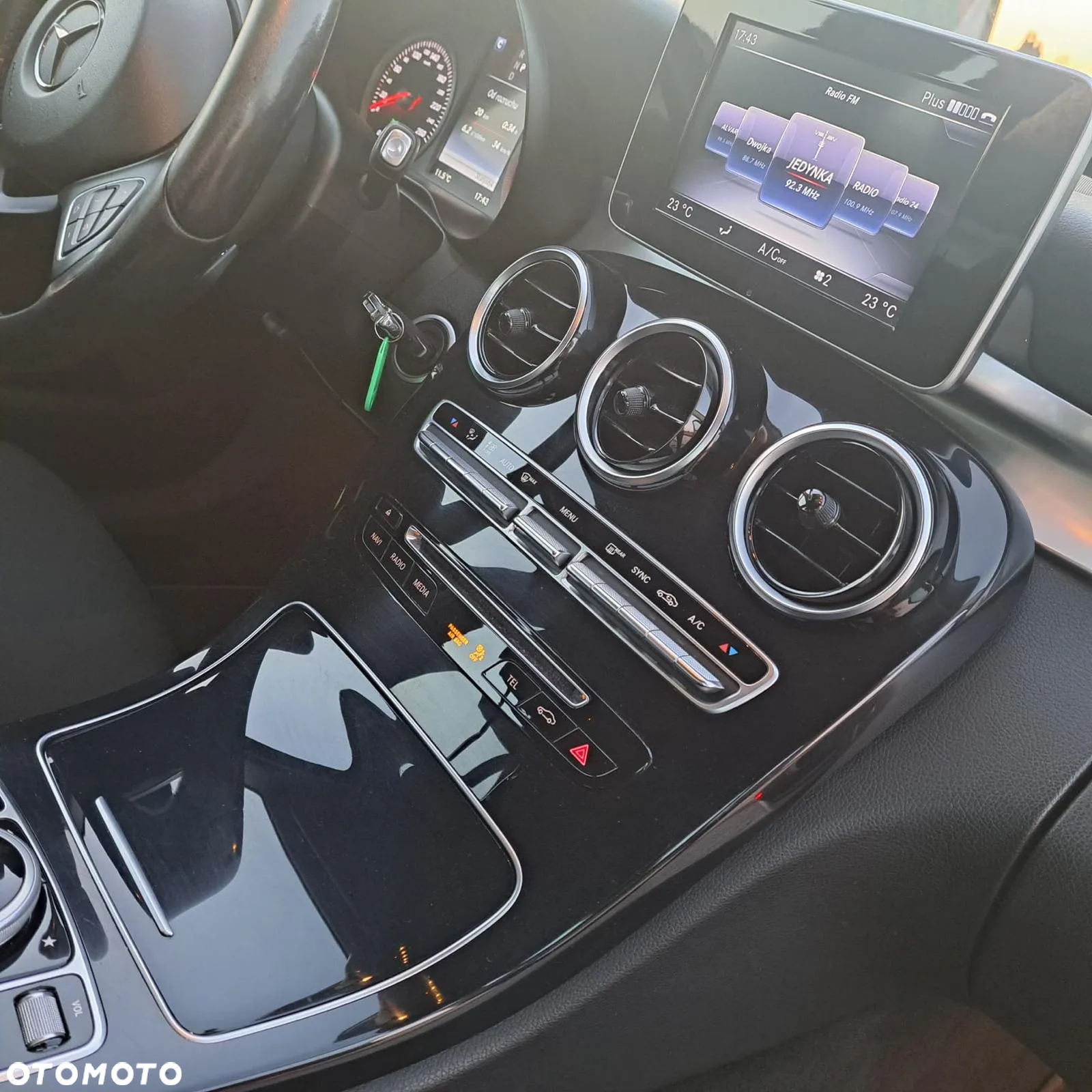 Mercedes-Benz Klasa C 220 d 9G-TRONIC - 14