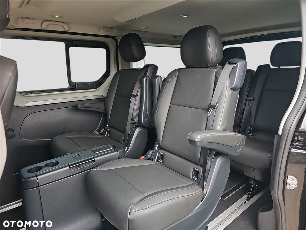 Renault Trafic Grand 2.0 dCi EDC - 12