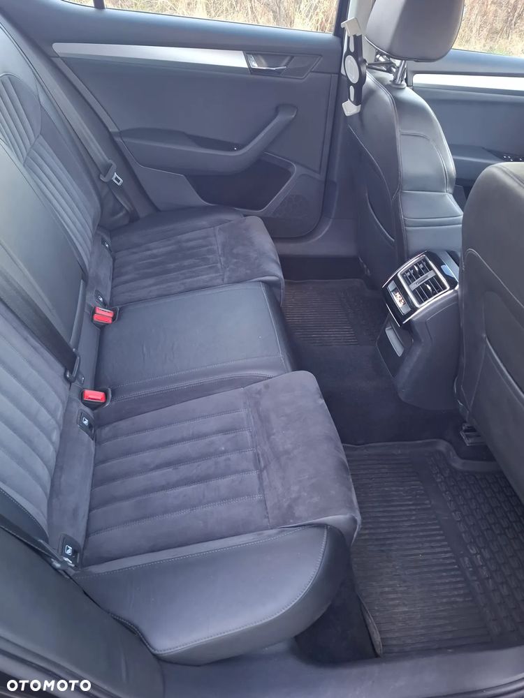 Skoda Superb 1.8 TSI Ambition DSG - 12