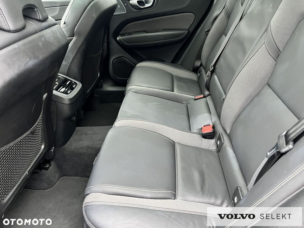 Volvo XC 60 - 30