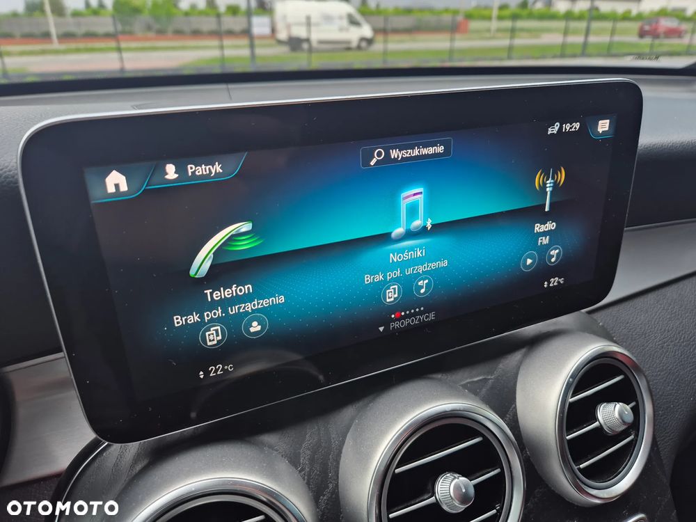 Mercedes-Benz GLC 300 4Matic 9G-TRONIC AMG Line Plus - 22