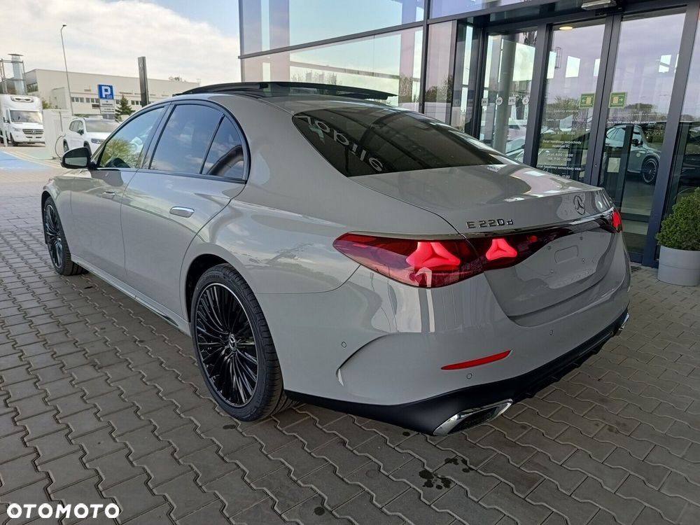 Mercedes-Benz Klasa E - 6