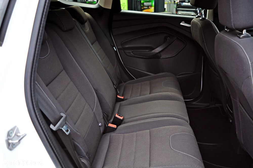 Ford Kuga 1.5 EcoBoost 2x4 Business Edition - 8