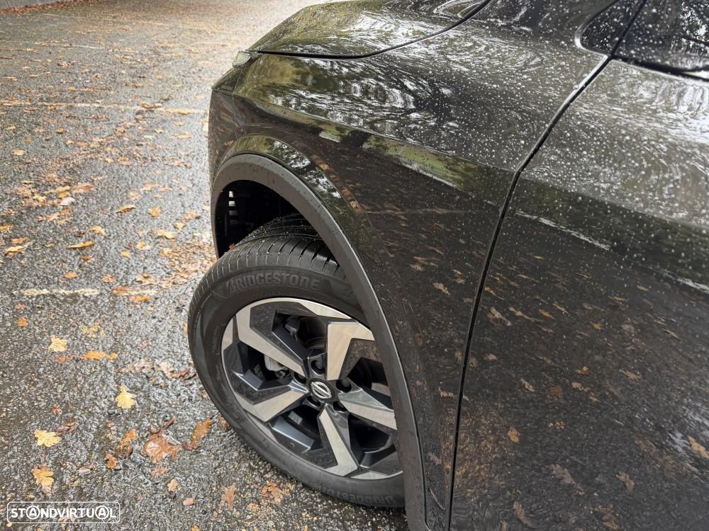 Nissan Qashqai 1.3 DIG-T N-Connecta J18 - 17