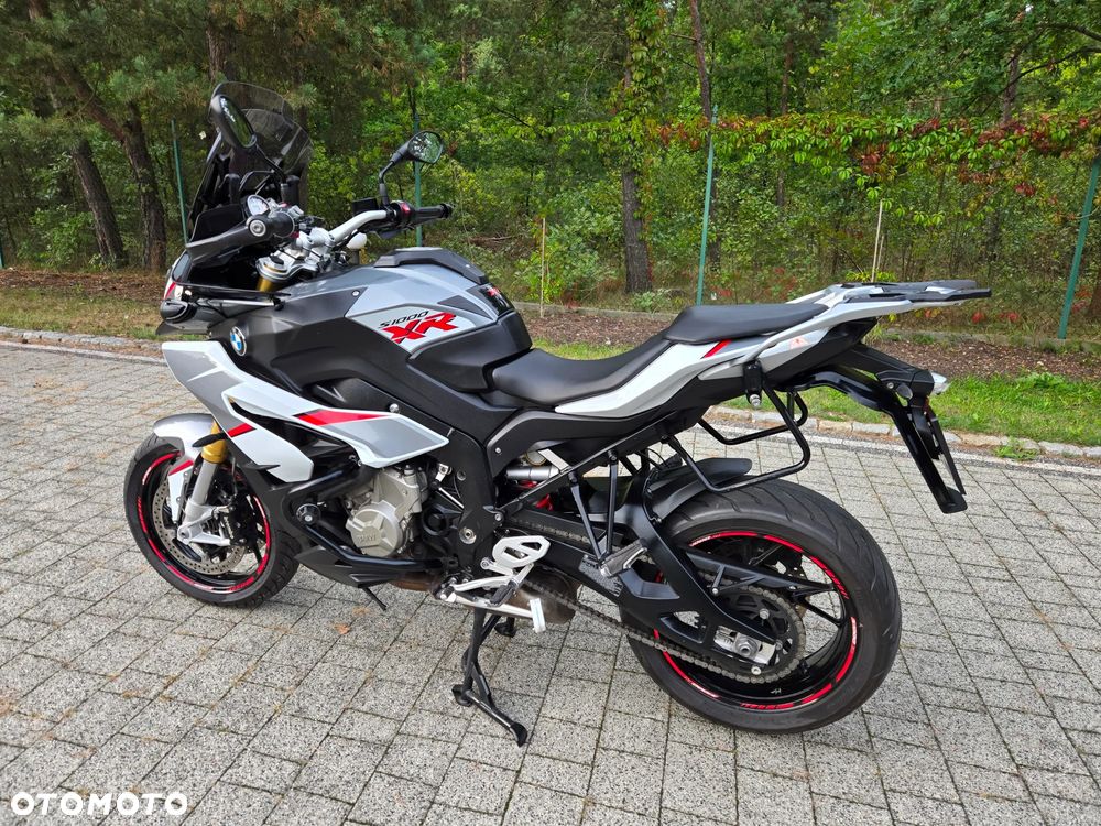 BMW XR - 7