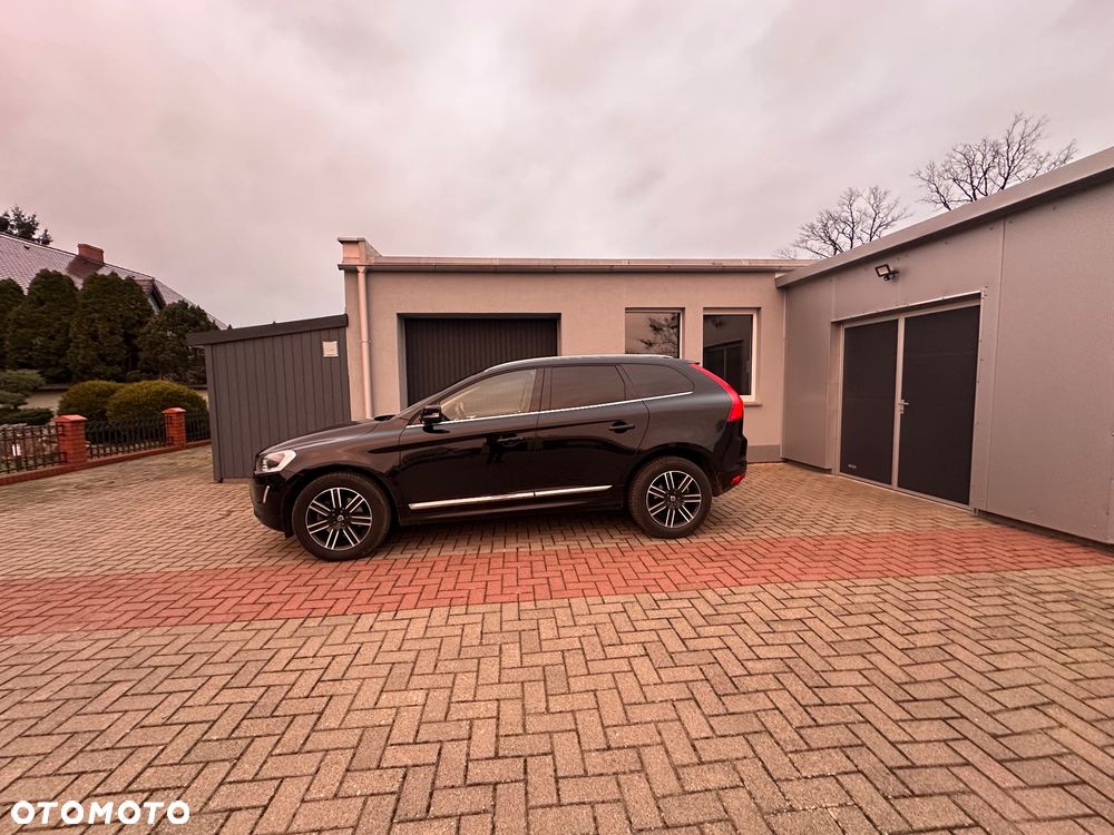Volvo XC 60 - 4