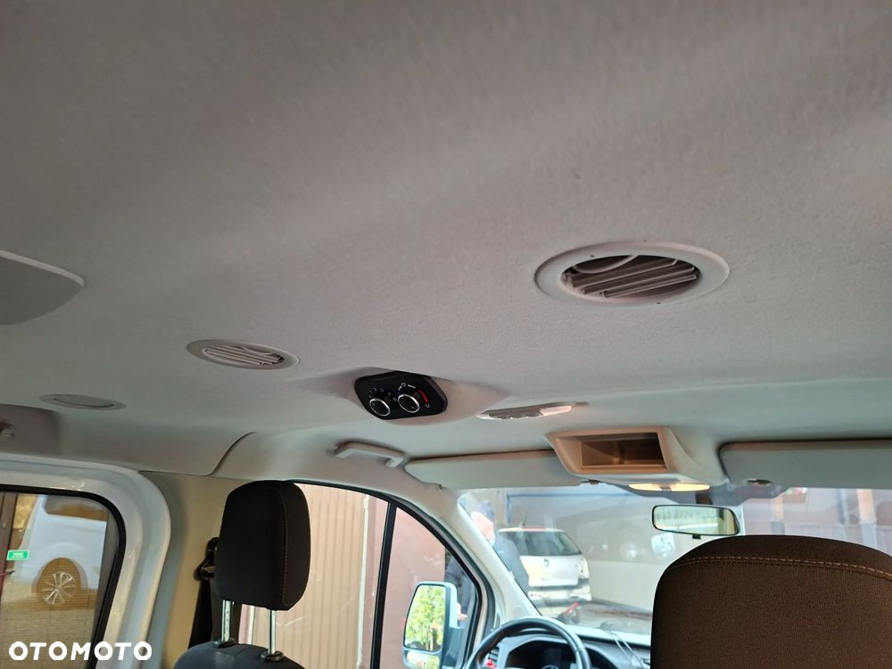 Ford Tourneo Courier - 14