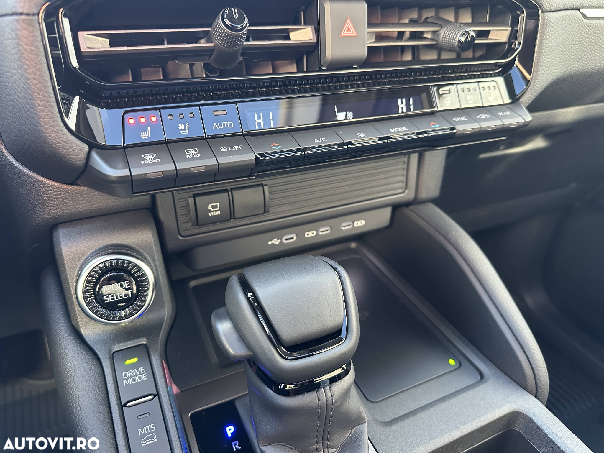 Toyota Land Cruiser 250 - 25