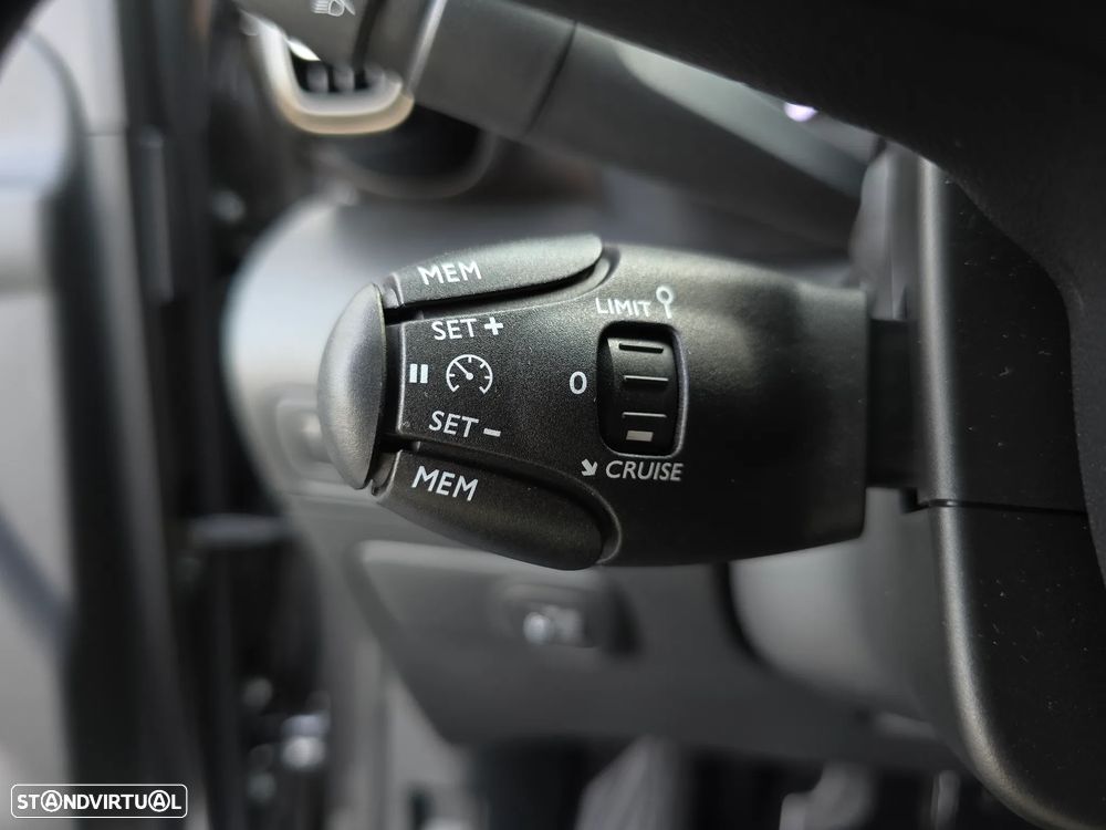 Citroën C3 Aircross 1.2 PureTech Shine Pack - 22