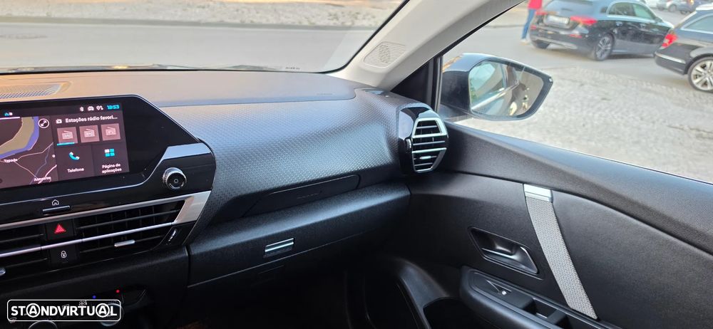 Citroën C4 X PureTech 130 Stop&Start EAT8 PLUS - 12
