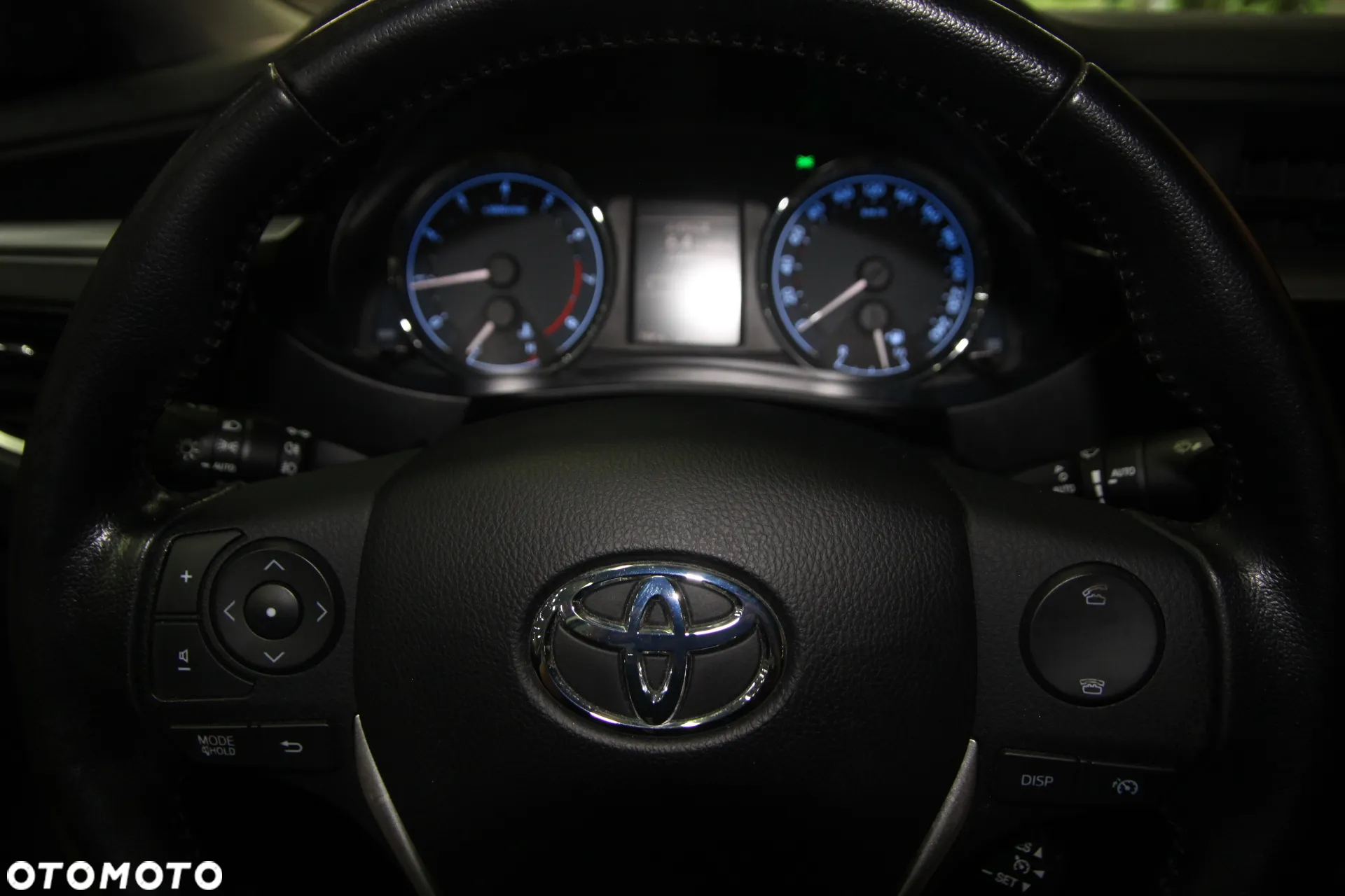 Toyota Corolla 1.6 Prestige EU6 - 12