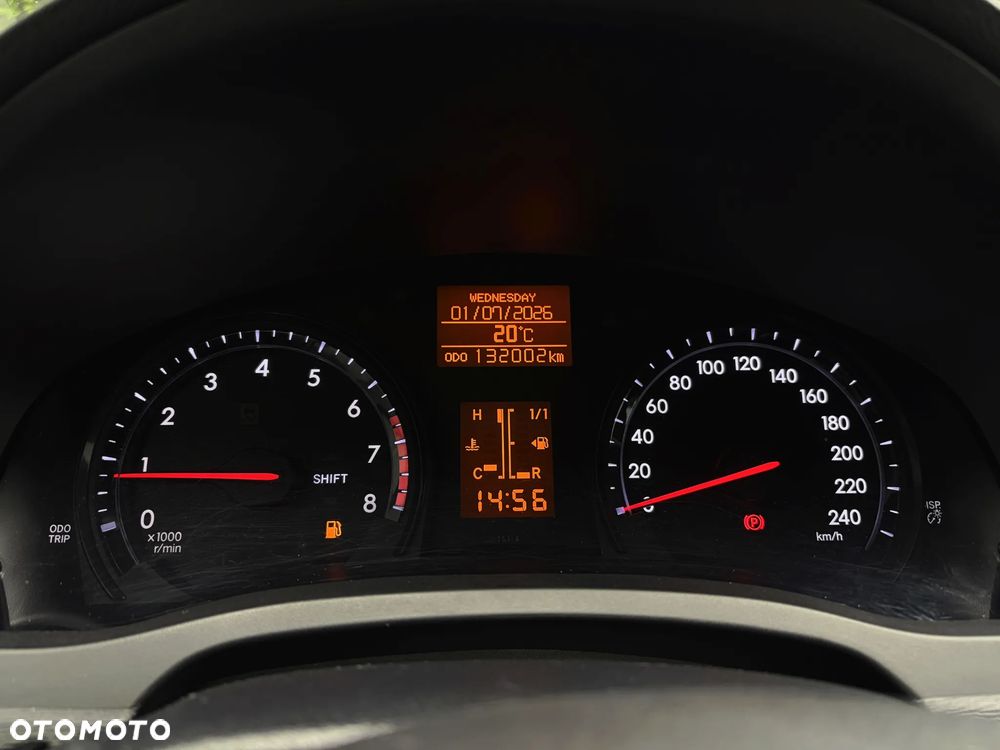 Toyota Avensis 1.8 Premium - 20